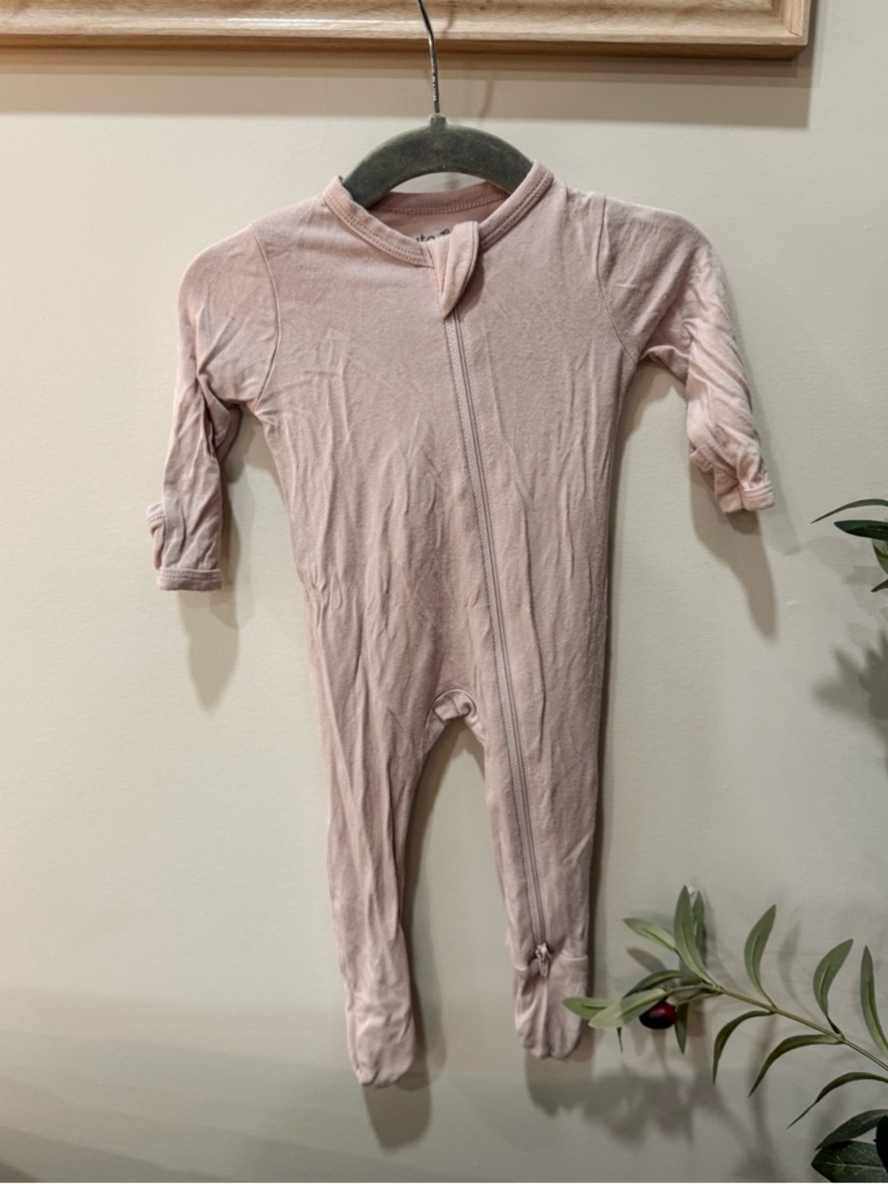 Kyte BABY Light Blush Footed One-Piece Zip Pajamas